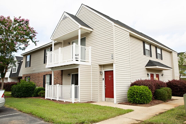 Crabtree Crossing Apartments and Townhomes