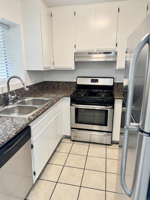 Photo - 8722 Burton Way Apartamento Unidad 307