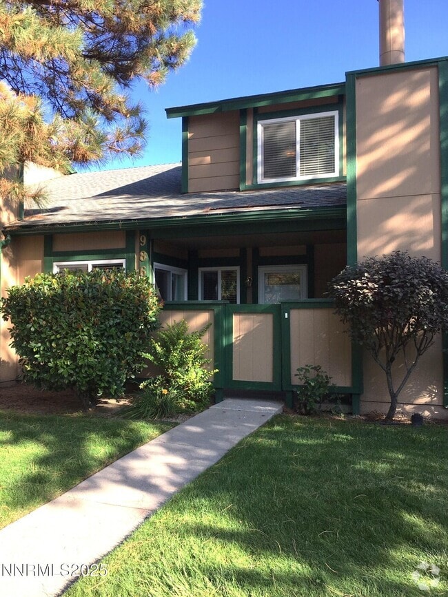 Building Photo - 986 Holman Way Rental