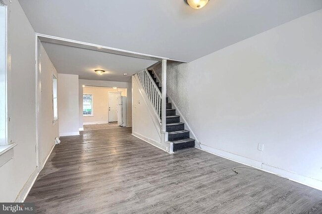 Photo - 7621 Cypress Ave