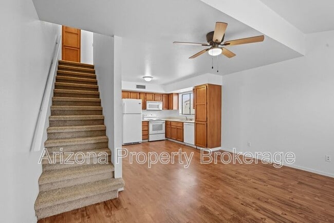 Building Photo - 6144 E Glencove St Rental