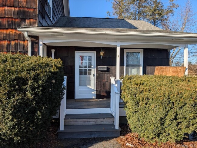 Building Photo - 1751 US-6 Unit A