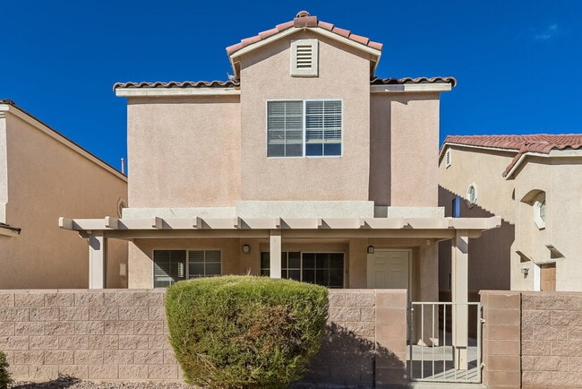 Building Photo - 5454 Dungaree St