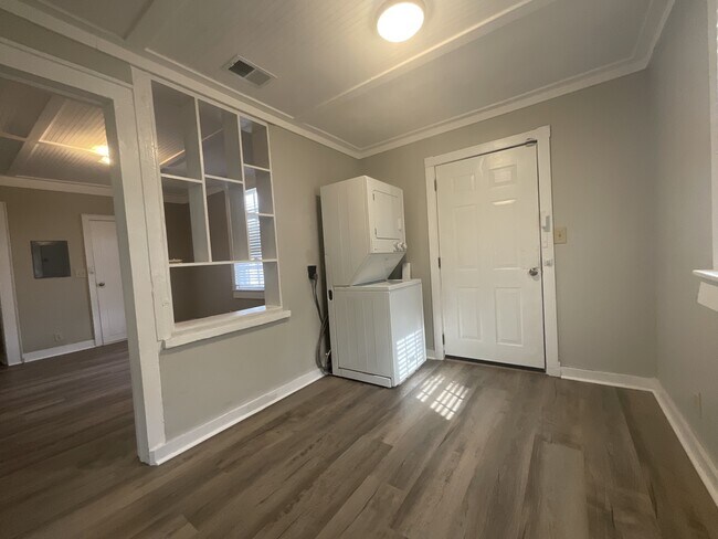 Photo - 1020 Adams St