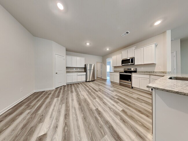 Photo - 332 Oliver Dr