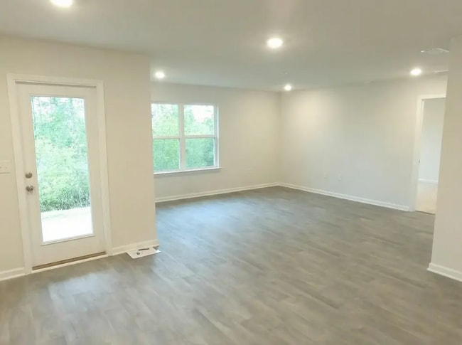 Photo - 3904 Silver Spur Rd