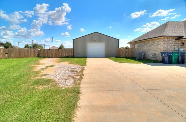 Photo - 3 Bed, 2 Bath Home with Bonus Office and  Huge Workshop