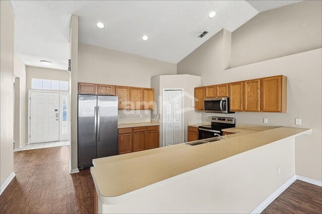 Photo - 315 Colony Ct