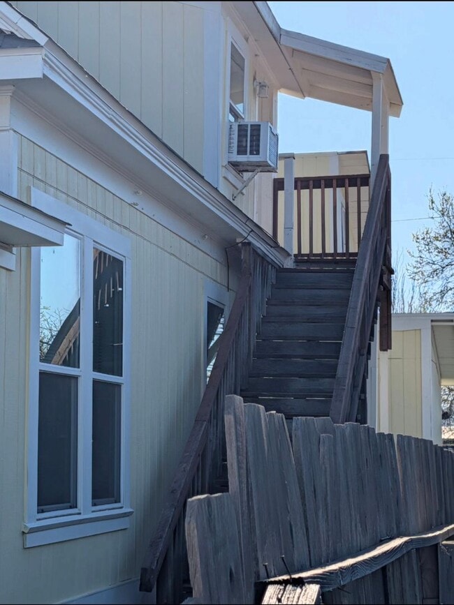 Photo - 1139 Franklin St Unidad Franklin,  1139  #3