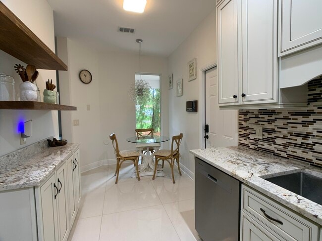 Photo - 10465 Mateo Ct