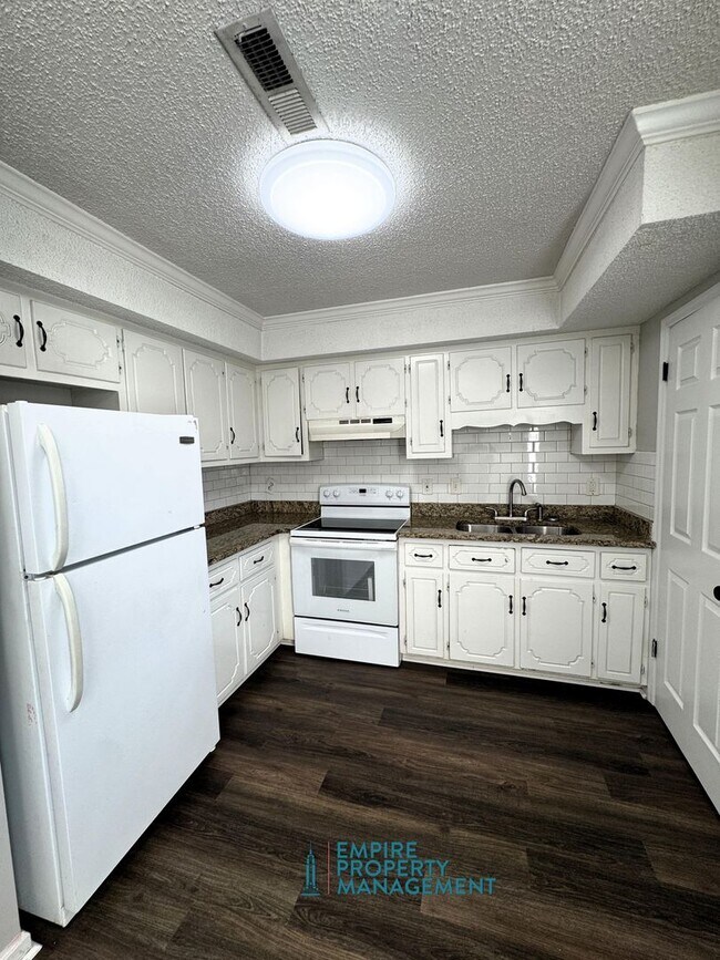 Photo - Come Home To Five Points! Unidad A