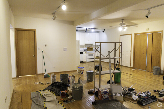 Building Photo - 1450 W Cortez St Unit 1N Rental