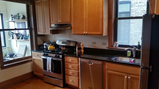 Building Photo - 3710mag Unit 3710-2