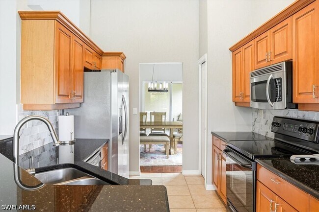 5615 Sherborn Dr Unidad 201