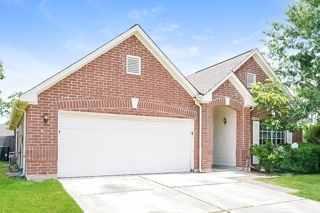 Photo - 19318 Pinewood Bluff Ln