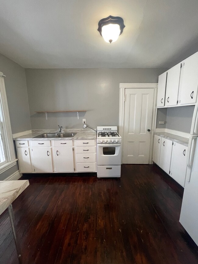 189 Gregory St