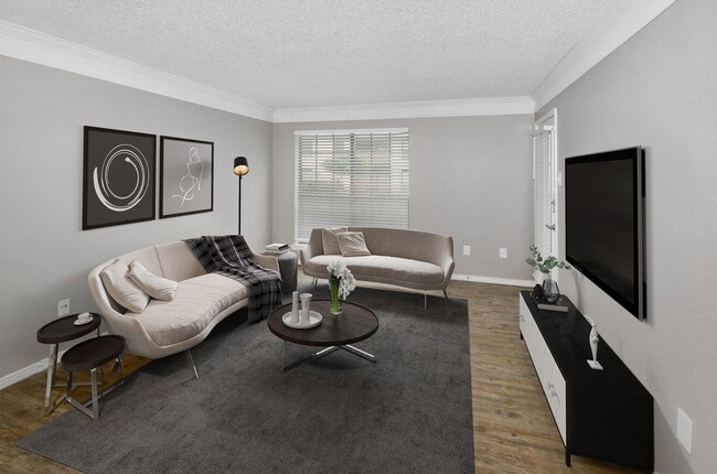 Building Photo - Aspen Court Rental