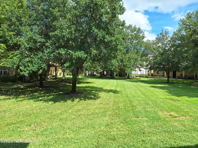Photo - 7217 Deerfoot Cir Unit 17-3