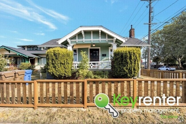 Building Photo - Spacious Craftsman in Lincoln District wit... Rental