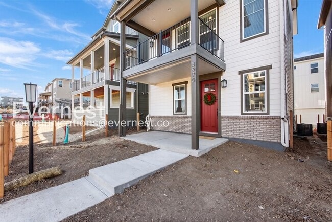 8970 Southurst St