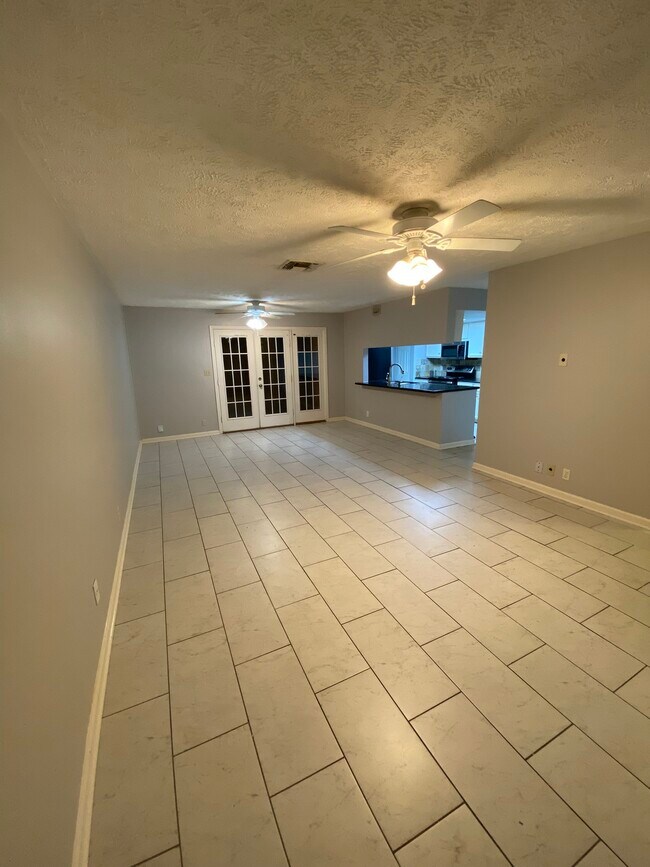 Photo - 9535 Clanton St