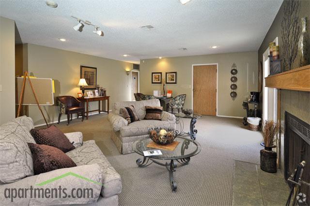 Clubhouse - Bristol Pointe Apartments