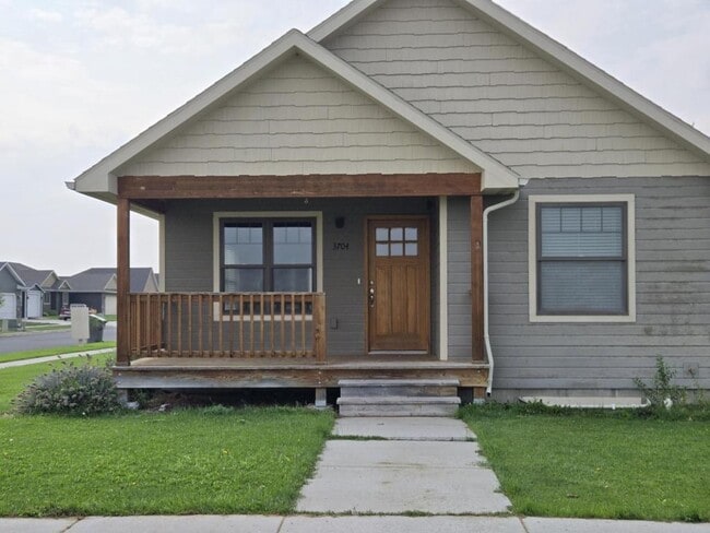 Building Photo - 3704 N Benton Ave Rental
