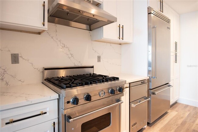 Photo - 1208 E Kennedy Blvd Unit 827