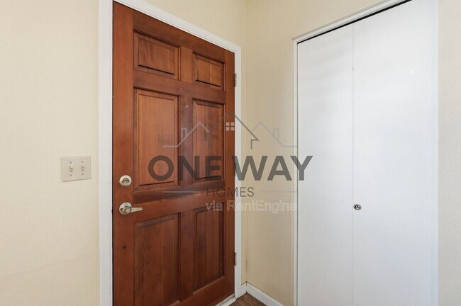 Photo - 2929 E Broadway Rd