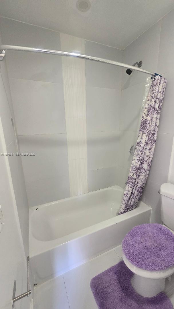 Photo - 1544 Arthur St Unit 4A