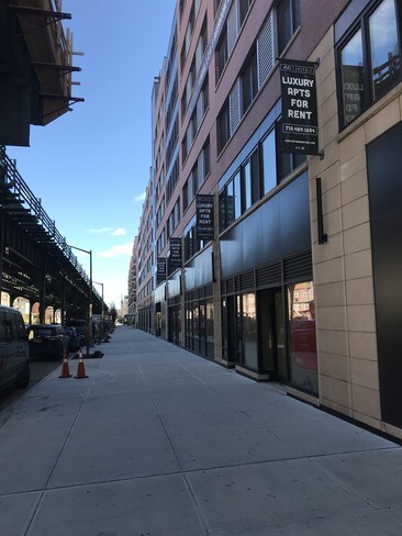 Photo - Astoria Central