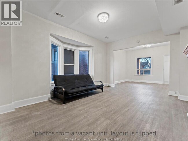 Photo - 223 Gladstone Ave