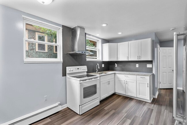 Photo - 22 Wyman St Unit 1