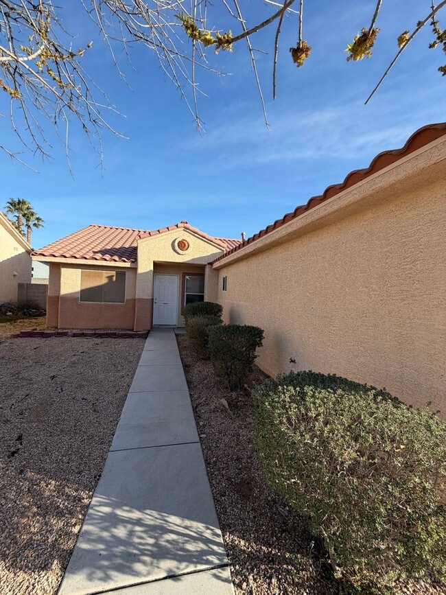 Photo - 3 bedroom single story home with no HOA