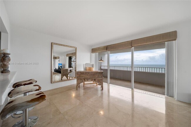 Building Photo - 199 Ocean Lane Dr Unit 901 Rental