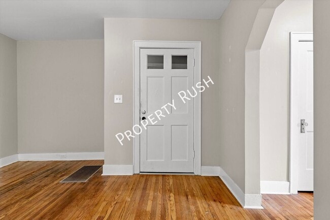 525 E Manning St Unit 3