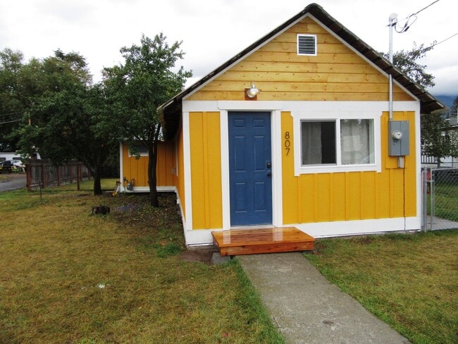 Cozy Cottage in Columbia Falls - Cozy Cottage in Columbia Falls House