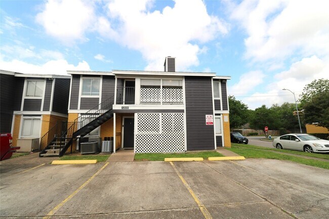 Building Photo - 12659 Ashford Meadow Dr Unit A