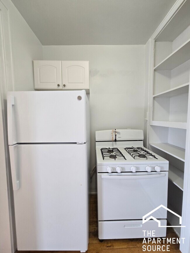 Photo - 4416 N Whipple St Unidad 3W