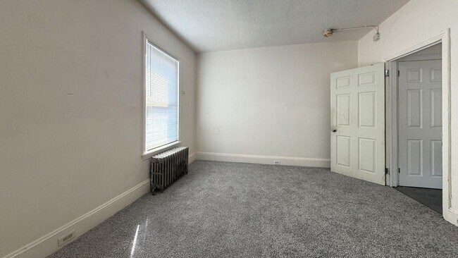 Photo - 169 W Norris St Unit Apt#4