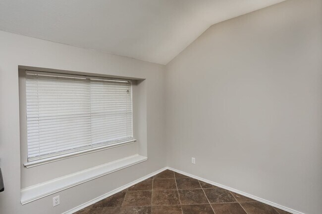 Photo - 7517 Estates