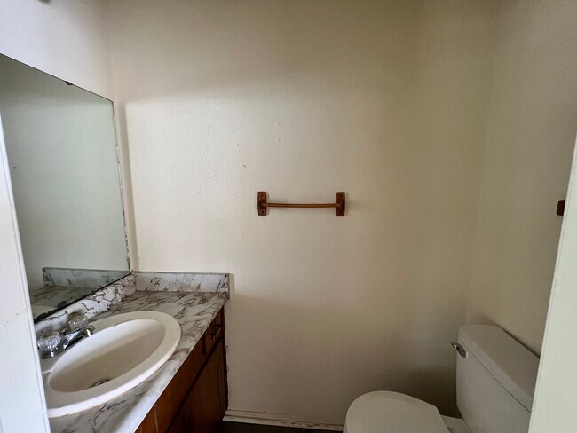 Photo - 636 Garland St