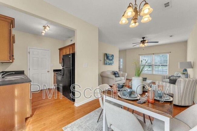 Photo - 3721 Keri Ln NE