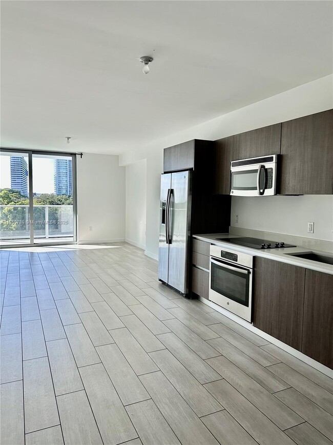 Photo - 1600 SW 1st Ave Unit 605