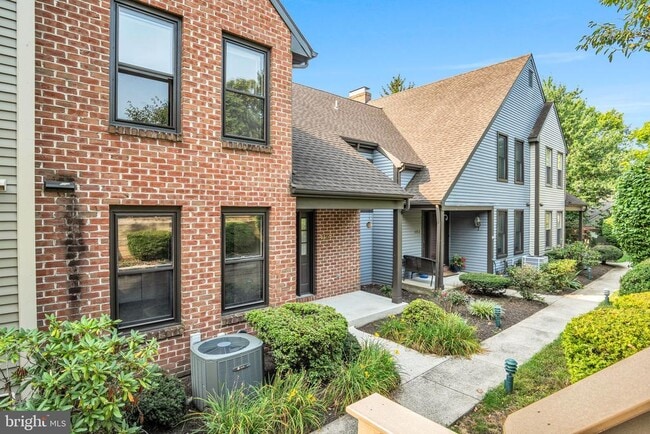 1127 Wicklow Ct