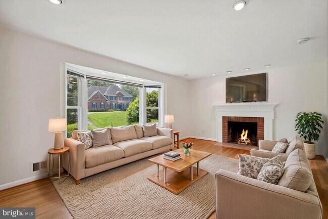 Photo - 7701 Barnum Rd House