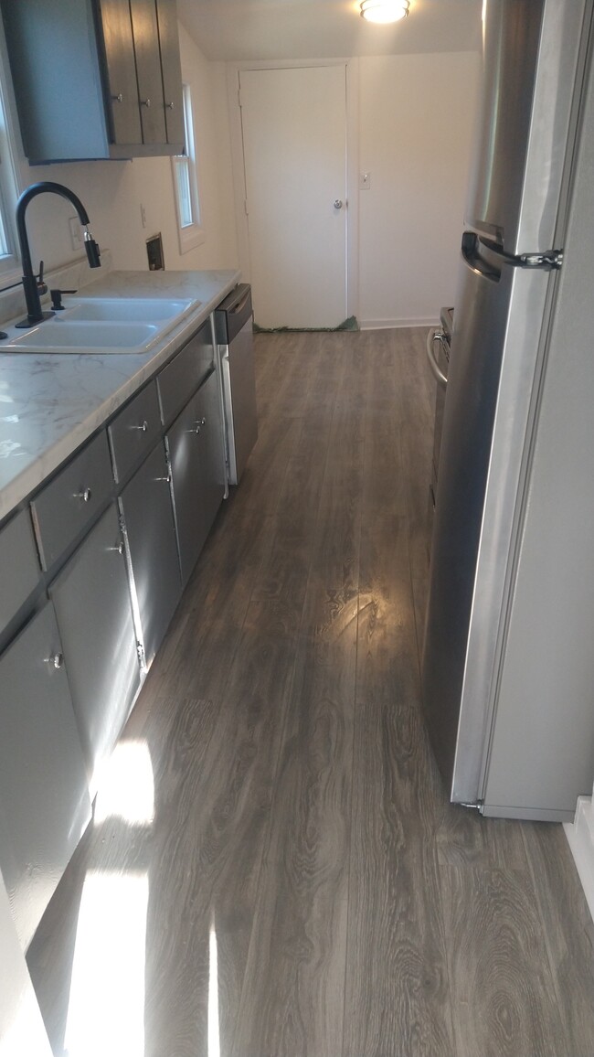 Kitchen/Dinette Areas - 300 Minus St House