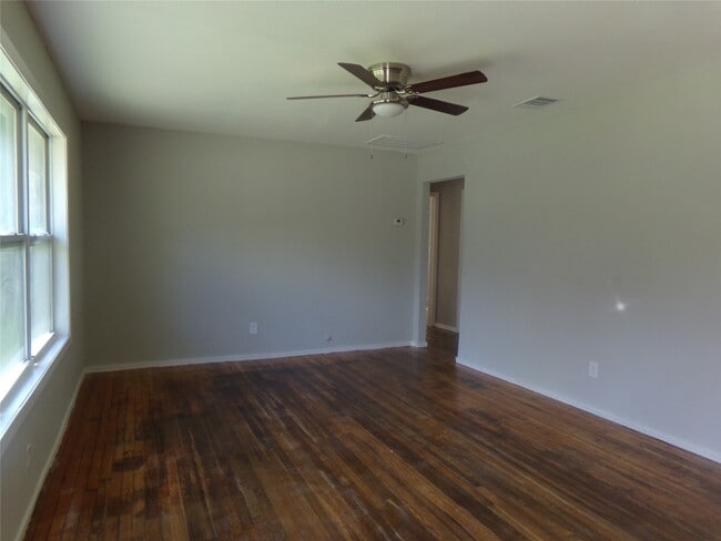 Photo - 414 Gardenia St