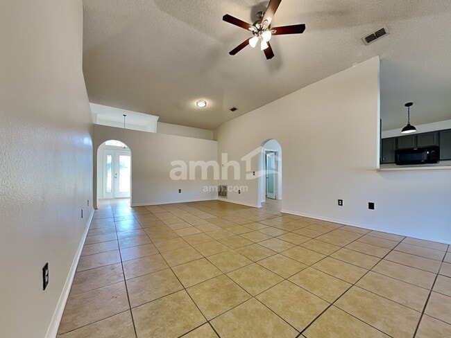 Photo - 5430 Treig Ln