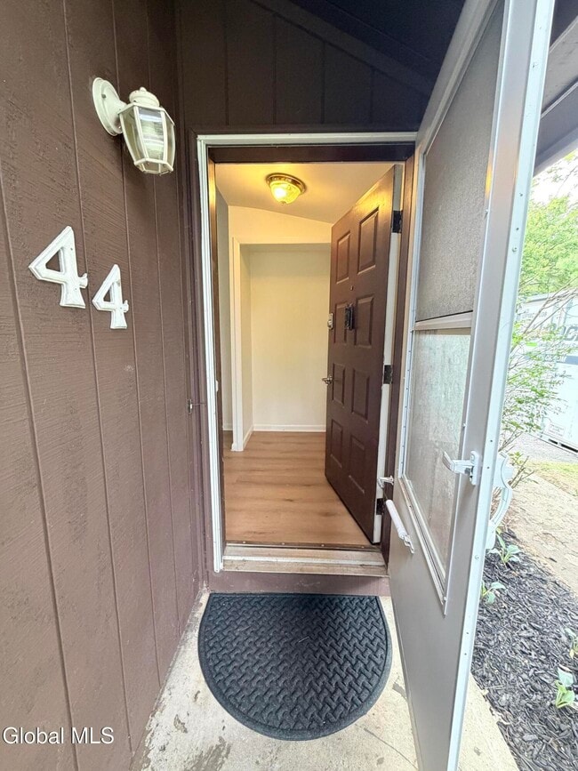 Photo - 44 Thimbleberry Rd